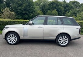 Land Rover Range Rover 3.0 TDV6 VOGUE AUTO PAN ROOF 10