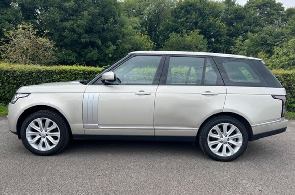 Land Rover Range Rover 3.0 TDV6 VOGUE AUTO PAN ROOF 10