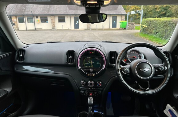 Mini Countryman 1.5 COOPER AUTOAMATIC 32