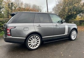 Land Rover Range Rover 4.4 SDV8 AUTOBIOGRAPHY 8