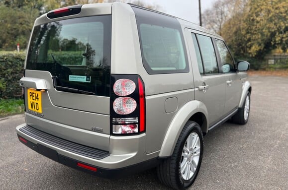 Land Rover Discovery 3.0 SDV6 HSE AUTO 10