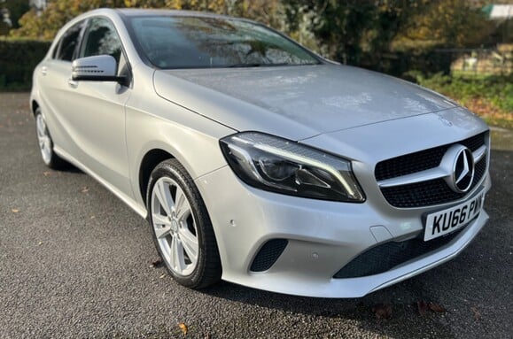 Mercedes-Benz A Class A 200 D SPORT PREMIUM AUTO 5