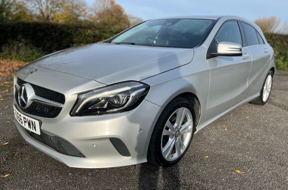 Mercedes-Benz A Class A 200 D SPORT PREMIUM AUTO 9