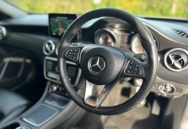 Mercedes-Benz A Class A 200 D SPORT PREMIUM AUTO 16