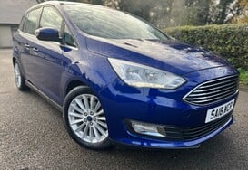 Ford Grand C-Max 1.0T TITANIUM 7 SEATS 1