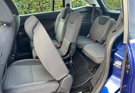 Ford Grand C-Max 1.0T TITANIUM 7 SEATS 31