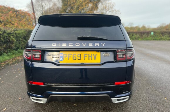 Land Rover Discovery Sport R-DYNAMIC SE MHEV AUTO 8