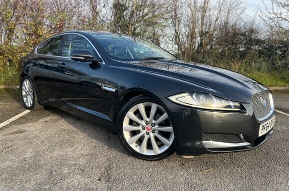 Jaguar XF 2.2D PORTFOLIO AUTO 1