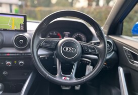 Audi Q2 2.0 TDI QUATTRO S LINE AUTO 30