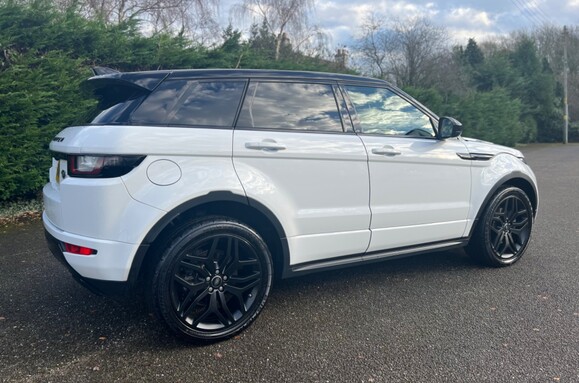 Land Rover Range Rover Evoque 2.0 TD4 HSE DYNAMIC AUTO 7