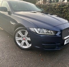 Jaguar XE 2.0D PORTFOLIO AUTO   1