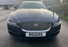 Jaguar XE 2.0D PORTFOLIO AUTO   4