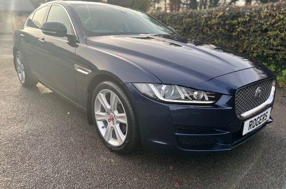 Jaguar XE 2.0D PORTFOLIO AUTO   5