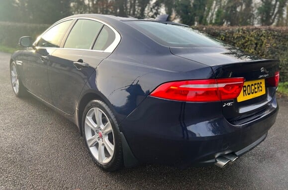 Jaguar XE 2.0D PORTFOLIO AUTO   12