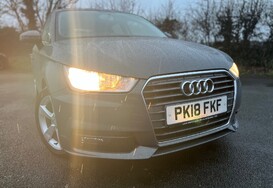 Audi A1 SPORTBACK 1.4 TFSI SPORT NAV 2