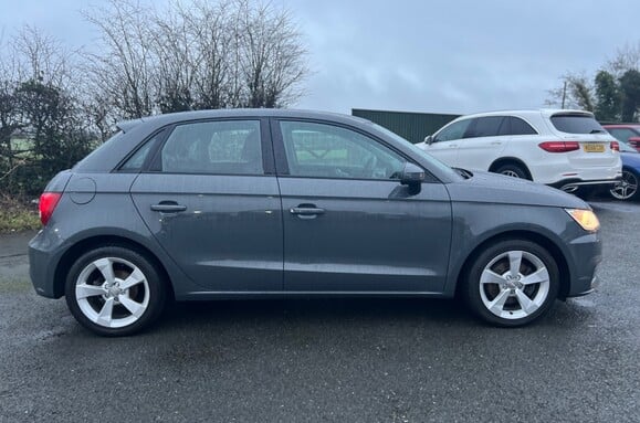 Audi A1 SPORTBACK 1.4 TFSI SPORT NAV 5