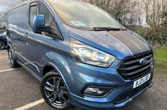 Ford Transit Custom 290 SPORT ECOBLUE PANEL VAN 2