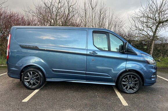 Ford Transit Custom 290 SPORT ECOBLUE PANEL VAN 6