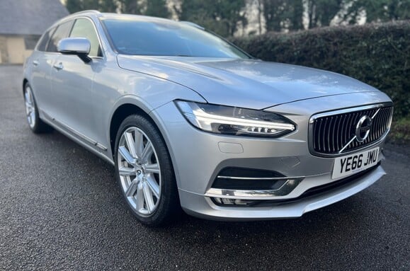 Volvo V90 D5 POWERPULSE INSCRIPTION AWD AUTO ESTATE 4