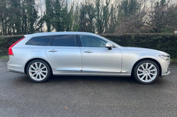 Volvo V90 D5 POWERPULSE INSCRIPTION AWD AUTO ESTATE 6