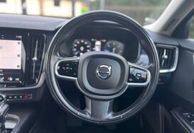 Volvo V90 D5 POWERPULSE INSCRIPTION AWD AUTO ESTATE 32