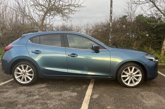 Mazda 3 MAZDA 3 2.0 SPORT NAV 5