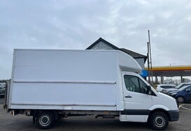 Volkswagen Crafter CR35 2.0 TDI LUTON VAN ELECTRIC TAIL LIFT 4