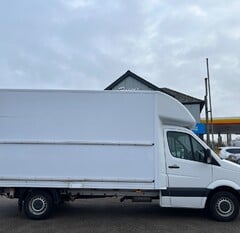 Volkswagen Crafter CR35 2.0 TDI LUTON VAN ELECTRIC TAIL LIFT 3