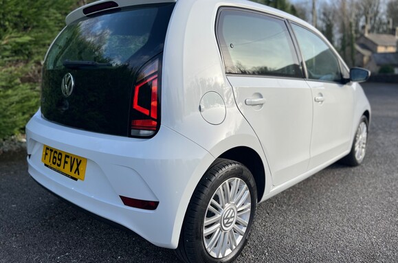 Volkswagen Up MOVE UP 1.0 5 DOOR 8