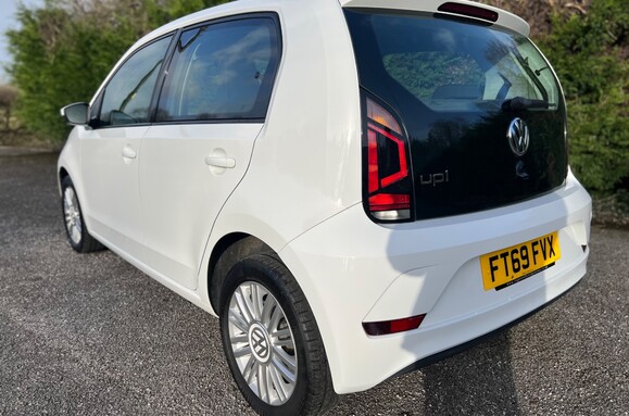 Volkswagen Up MOVE UP 1.0 5 DOOR 10