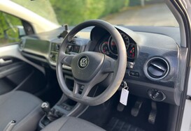 Volkswagen Up MOVE UP 1.0 5 DOOR 18