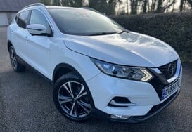 Nissan Qashqai DIG-T N-CONNECTA PAN ROOF 1