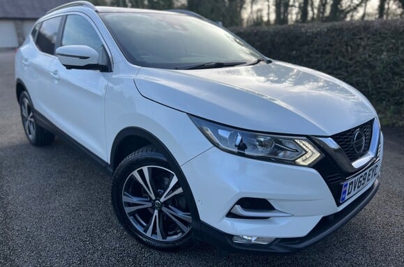 Nissan Qashqai DIG-T N-CONNECTA PAN ROOF 1