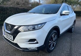 Nissan Qashqai DIG-T N-CONNECTA PAN ROOF 9