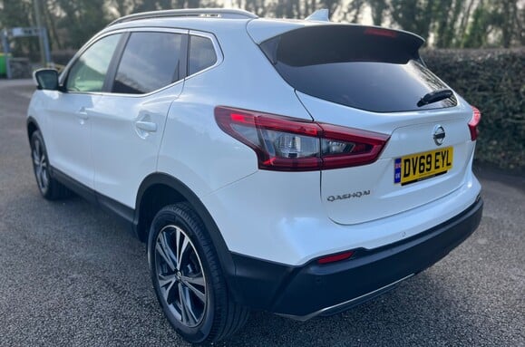 Nissan Qashqai DIG-T N-CONNECTA PAN ROOF 10