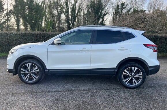 Nissan Qashqai DIG-T N-CONNECTA PAN ROOF 11