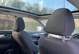 Nissan Qashqai DIG-T N-CONNECTA PAN ROOF 18