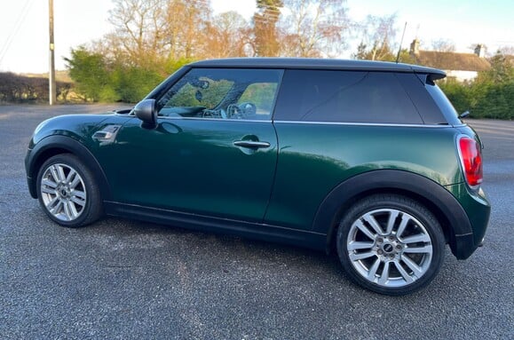 Mini Hatch 1.5 COOPER D SEVEN AUTO  12