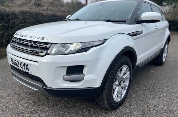 Land Rover Range Rover Evoque 2.2 SD4 PURE AUTO PANORAMIC ROOF 9