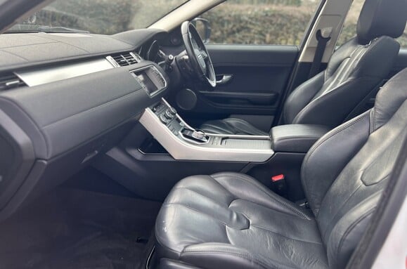 Land Rover Range Rover Evoque 2.2 SD4 PURE AUTO PANORAMIC ROOF 25