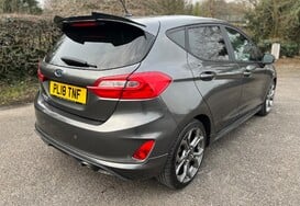 Ford Fiesta 1.0 ST-LINE 8