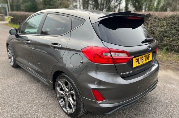 Ford Fiesta 1.0 ST-LINE 10