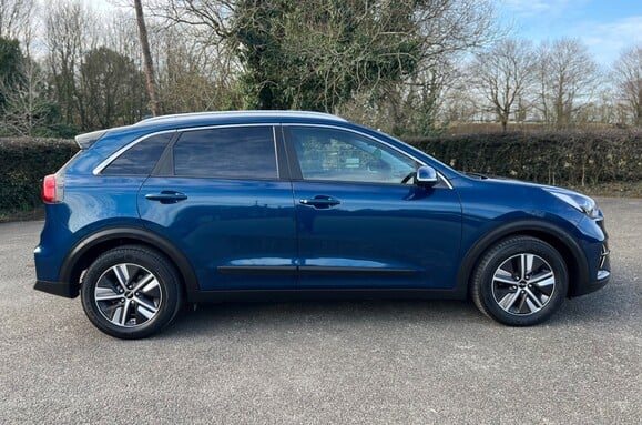 Kia Niro 1.6 GDi HYBRID 2 AUTO 6