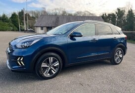 Kia Niro 1.6 GDi HYBRID 2 AUTO 12