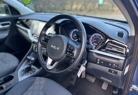 Kia Niro 1.6 GDi HYBRID 2 AUTO 15