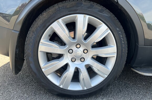 Land Rover Discovery 3.0 TD6 HSE LUXURY AUTO 12