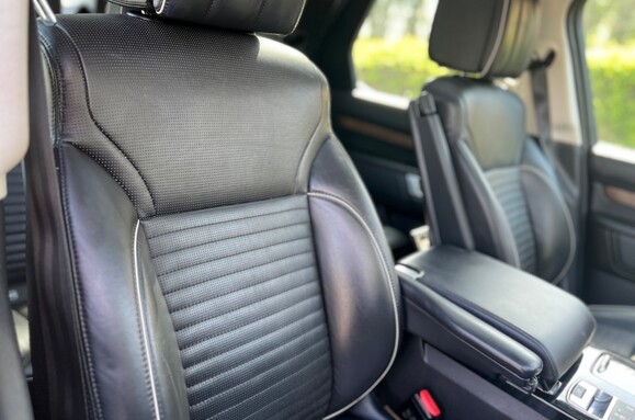 Land Rover Discovery 3.0 TD6 HSE LUXURY AUTO 14