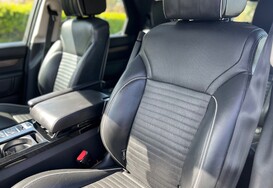 Land Rover Discovery 3.0 TD6 HSE LUXURY AUTO 30