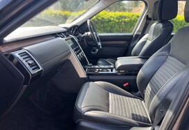 Land Rover Discovery 3.0 TD6 HSE LUXURY AUTO 31