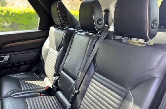 Land Rover Discovery 3.0 TD6 HSE LUXURY AUTO 36
